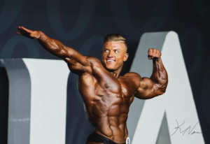 Read more about the article Let’s talk Olympia Debuts! | Urs Kalecinski | Mr Olympia 2021