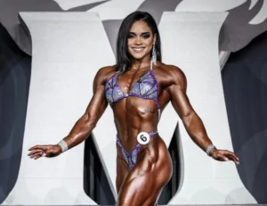 Read more about the article Let’s talk Olympia Debuts! | Stephanie Gibson | Mr Olympia 2021